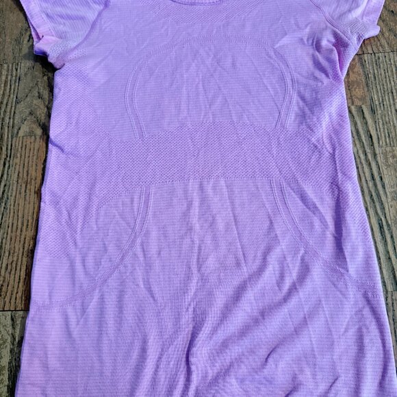 LULULEMON SHORT SLEEVE TOP SHIRT PINK - Picture 2 of 7